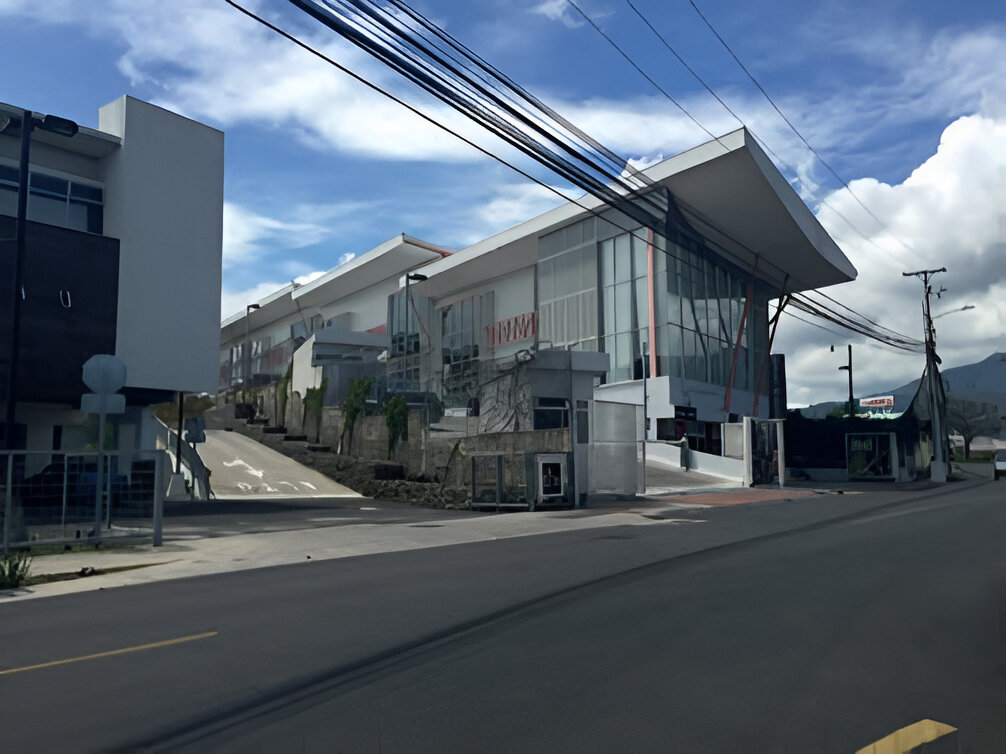 Bodegas Escazú Internacional